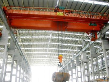 चीन प्रीफैब इंडस्ट्रियल स्टील बिल्डिंग्स प्री-इंजिनियरिंग बिल्डिंग क्रेन इनसाइड के साथ आपूर्तिकर्ता