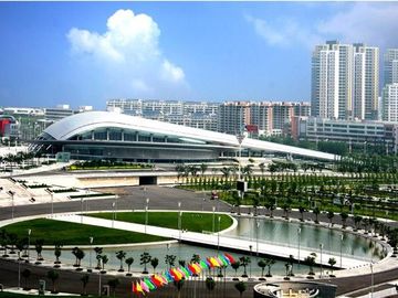 चीन जिमनैजियम में आधुनिक हेवी इंडस्ट्रियल कमर्शियल स्टील बिल्डिंग्स नाटोरेटियम आपूर्तिकर्ता