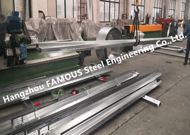 चीन C25019 Lysaght वैकल्पिक Zeds Cees जस्ती स्टील Purlins Girts AS / ANZ4600 सामग्री के रूप में आपूर्तिकर्ता