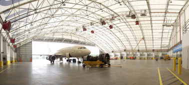 चीन पूर्वनिर्मित स्टील पाइप ट्रस हवाई जहाज हैंगर इमारतें विमान पार्किंग के लिए बड़े कमरे की आपूर्ति आपूर्तिकर्ता