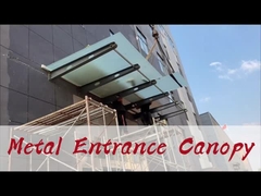 धातु कांच की छत